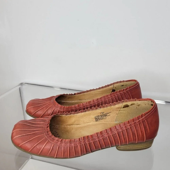 Quad Comfort Slip Ons - Picture 2 of 8